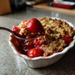 air fryer strawberry crisp crispy
